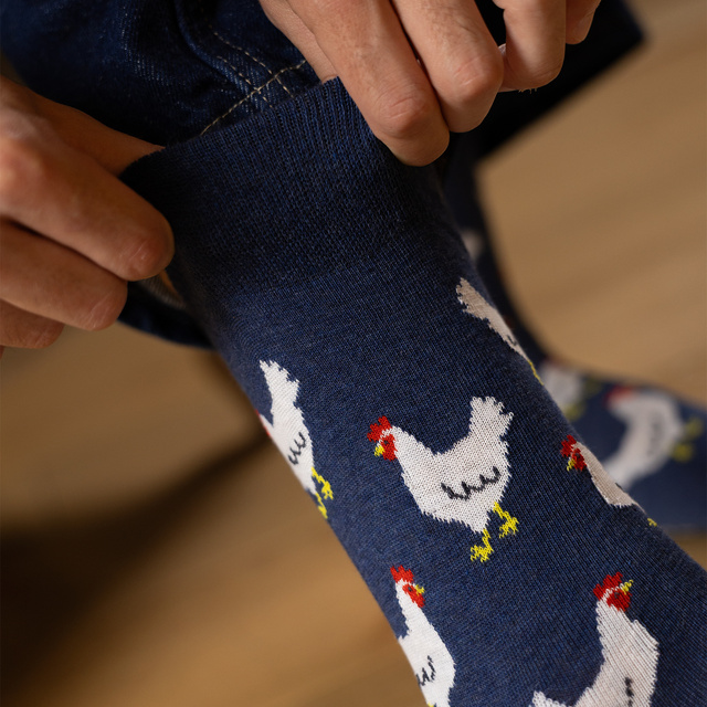 Men's colorful SOXO GOOD STUFF socks funny chickens