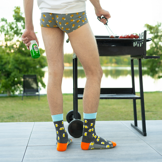 Men's colorful SOXO GOOD STUFF socks funny beer in a gift box